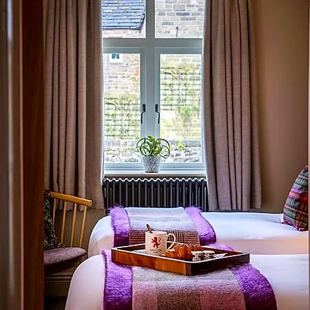 Hotel The Red Lion & Manor House *