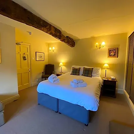 The Red Lion & Manor House Hotel *