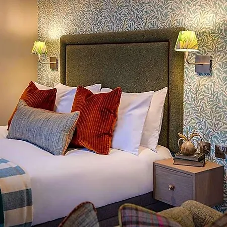 The Red Lion & Manor House * Skipton