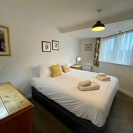 The Red Lion & Manor House Hotel *