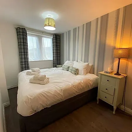 The Red Lion & Manor House Hotel *